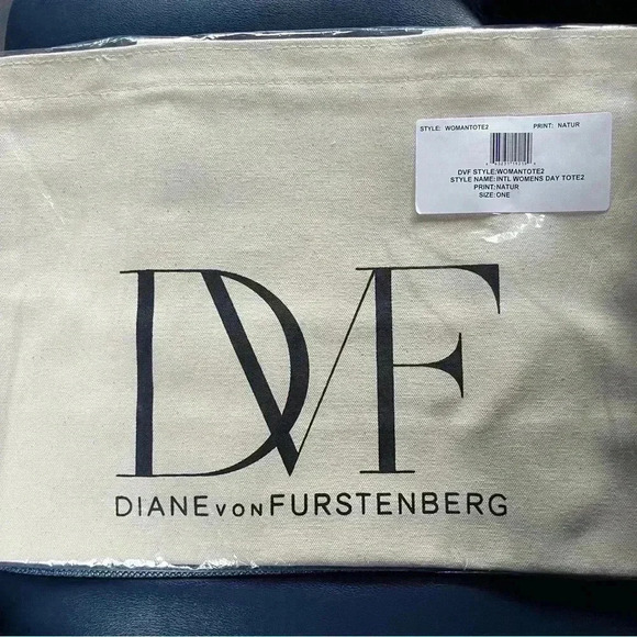 NWT Limited edition Diane Von Furstenberg DVF cream Proud to be a Woman tote bag - Picture 1 of 3